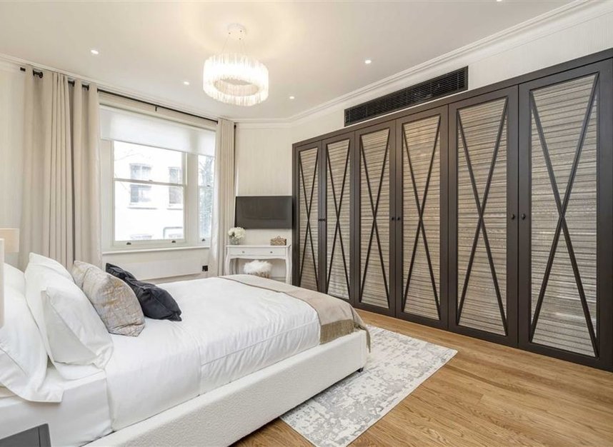 Properties to let in Basil Street - SW3 1AR view6