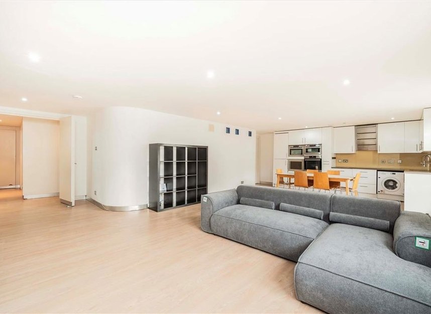 Properties let in Bateman's Row - EC2A 3HH view3