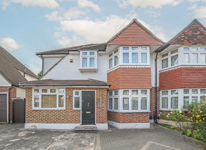 Properties let in Beechcroft Avenue - KT3 3EG view1