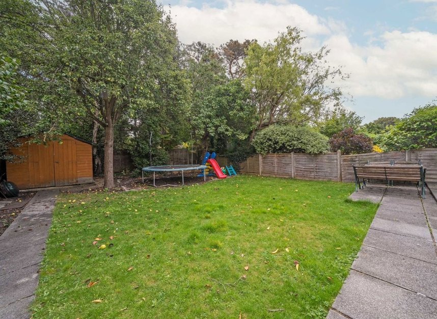 Properties let in Beechcroft Avenue - KT3 3EG view8
