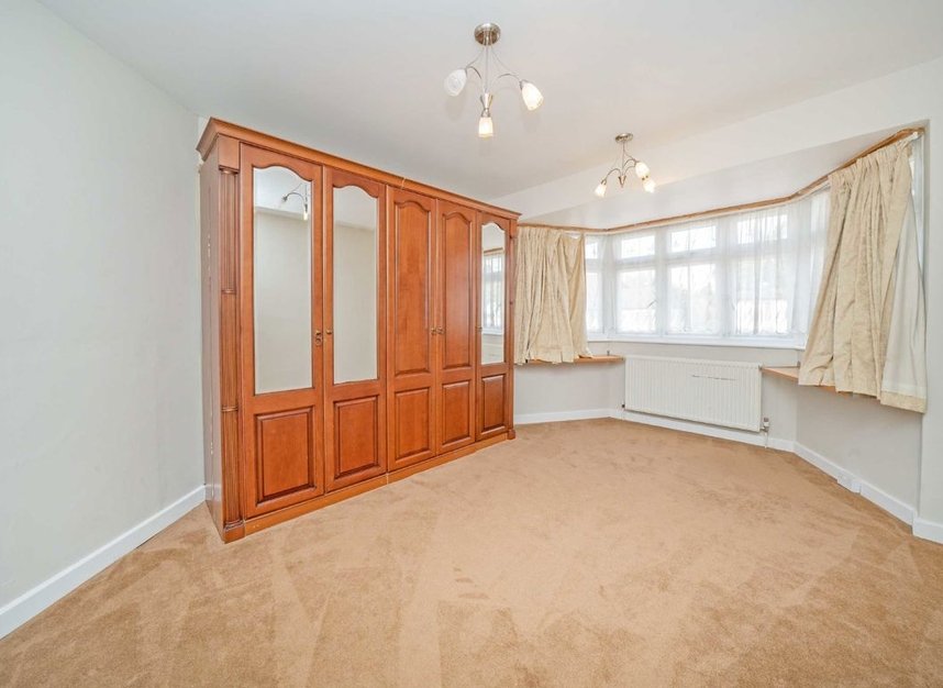 Properties let in Beechcroft Avenue - KT3 3EG view6