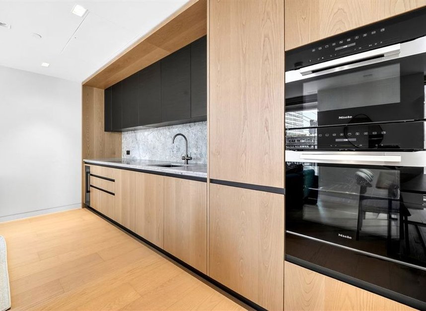 Properties to let in Belvedere Road - SE1 7GZ view4