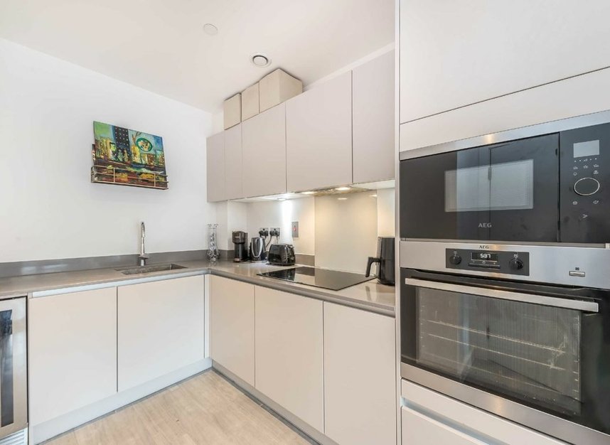 Properties to let in Benedict Road - SW9 0FS view4