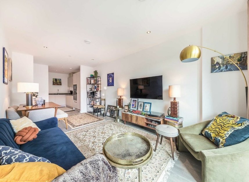 Properties to let in Benedict Road - SW9 0FS view2