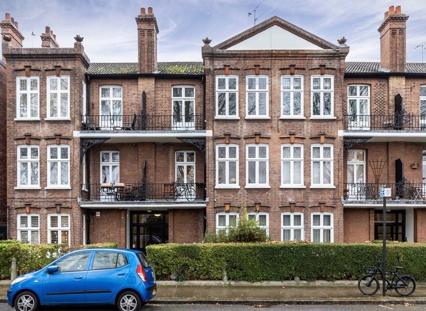 Flat to rent in Bishops Park Road, London, SW6 | Dexters