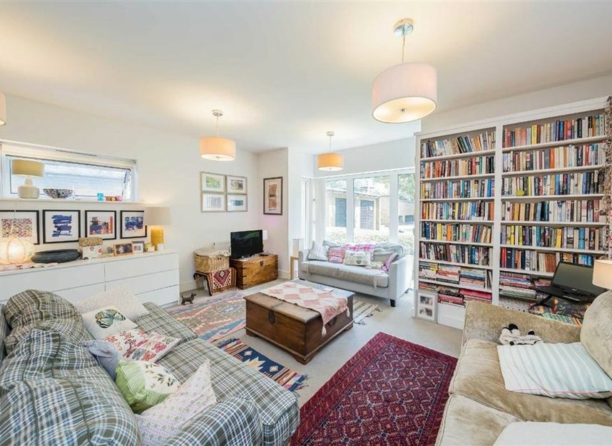 Properties let in Blagrove Road - TW11 0DZ view3