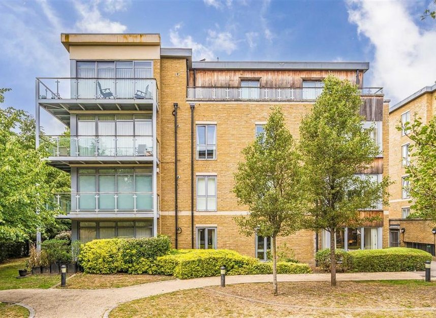 Properties let in Blagrove Road - TW11 0DZ view1