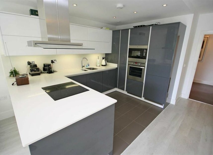 Properties let in Blagrove Road - TW11 0EG view2
