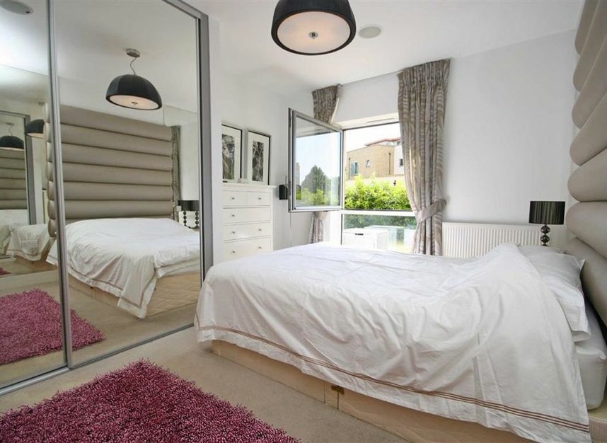 Properties let in Blagrove Road - TW11 0EG view5