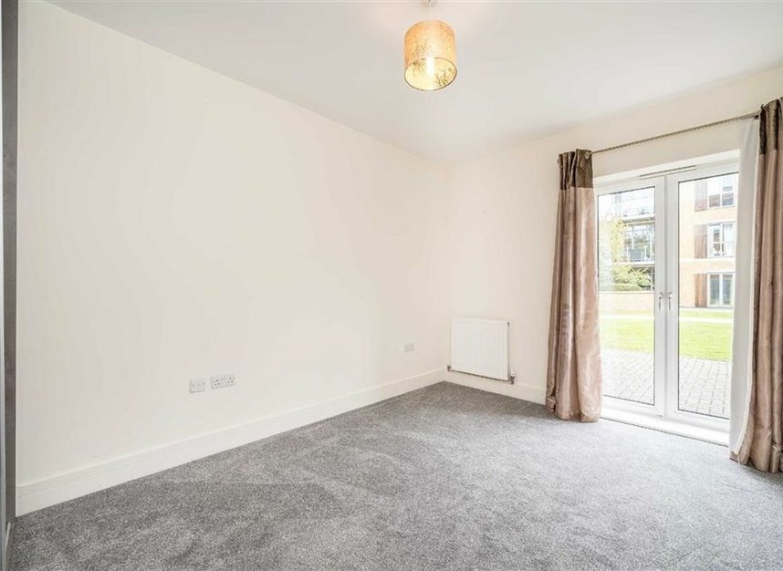 Properties let in Blagrove Road - TW11 0EF view4