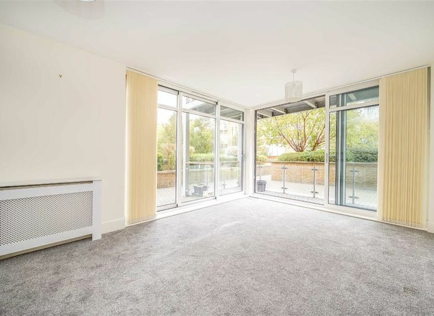 Properties let in Blagrove Road - TW11 0EF view3