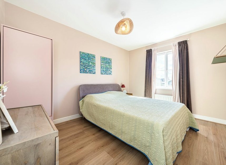 Properties let in Blakes Road - SE15 6GY view4