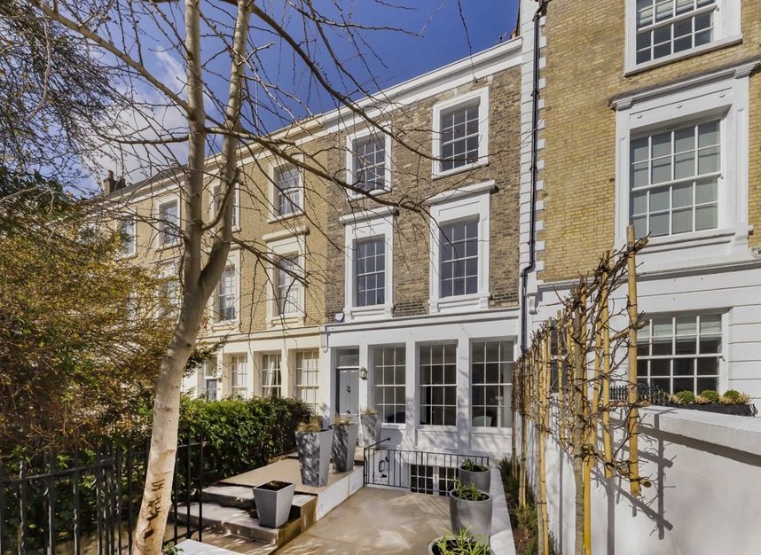 Properties to let in Blenheim Terrace - NW8 0EG view1