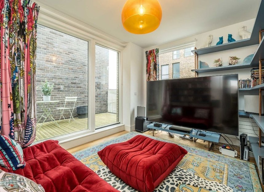 Properties to let in Boaters Avenue - TW8 8FG view10