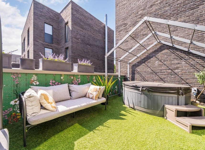 Properties to let in Boaters Avenue - TW8 8FG view11