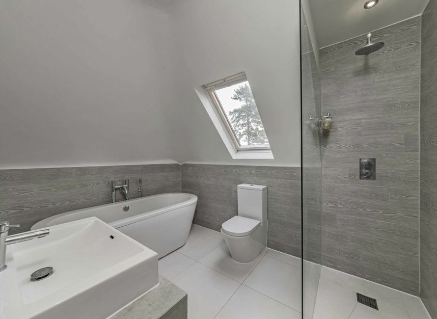 Properties let in Bracknell Gardens - NW3 7EB view7