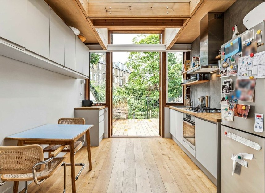 Properties let in Brecknock Road - N19 5AD view3