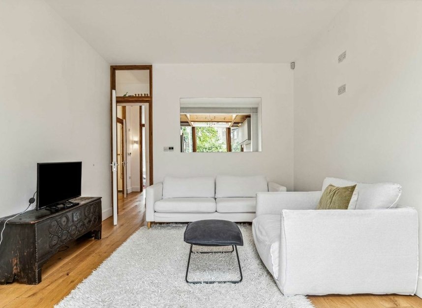 Properties let in Brecknock Road - N19 5AD view2