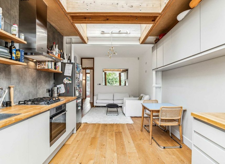 Properties let in Brecknock Road - N19 5AD view5