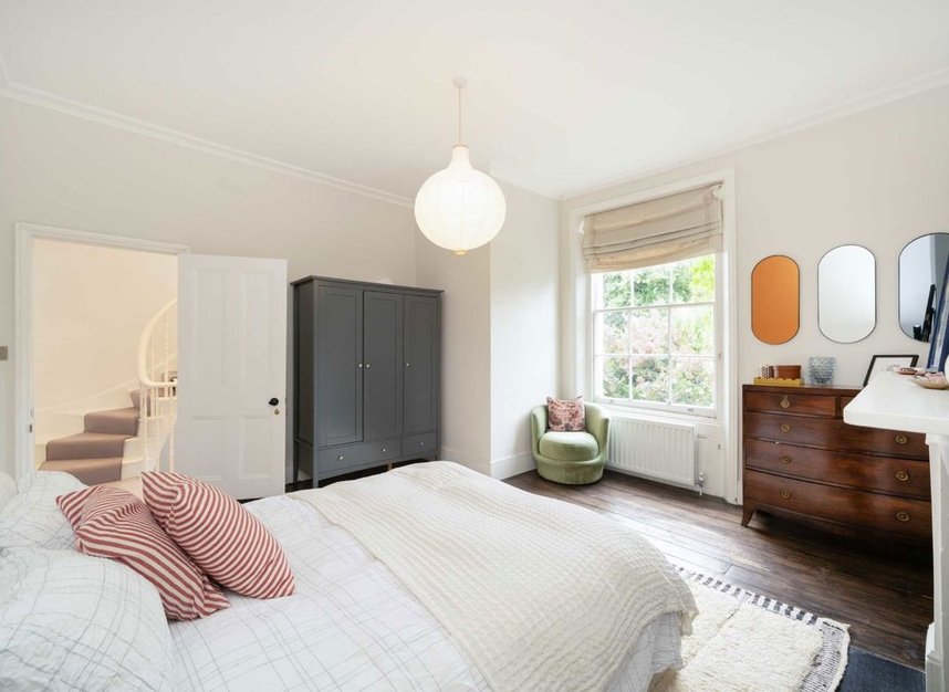Properties let in Brecknock Road - N19 5AE view5