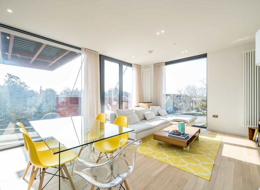 Properties to let in Brent Way - TW8 8GR view3
