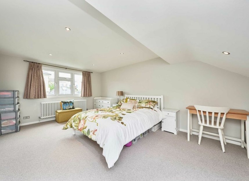 Properties let in Briarwood Road - SW4 9PJ view6