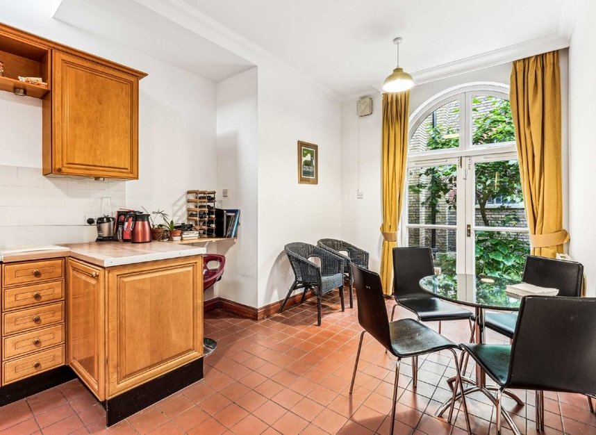 House to rent in Brixton Road, London, SW9 (Ref 228069) Dexters