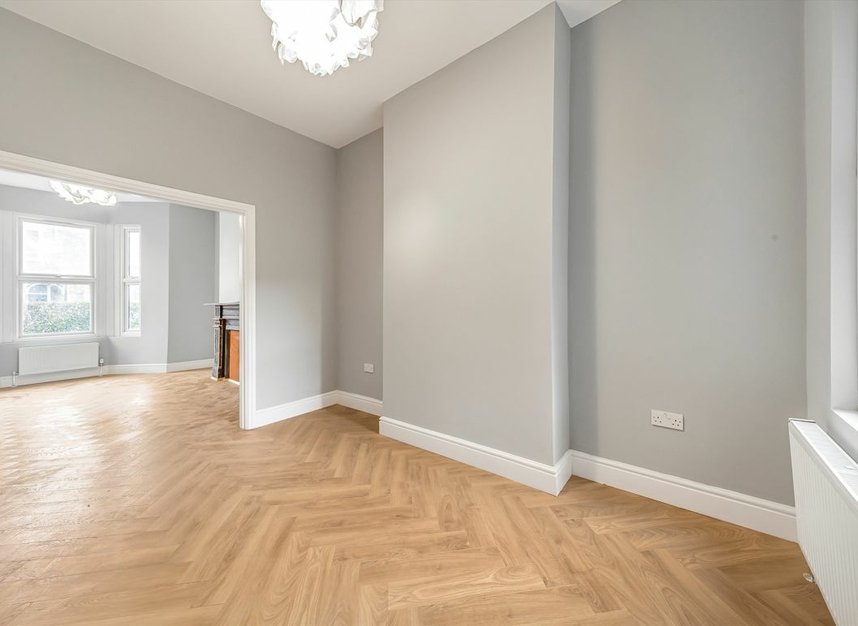 Properties let in Brockley Grove - SE4 1EB view4