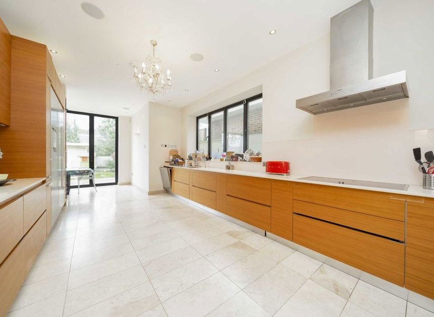 Properties let in Brondesbury Park - NW6 7AX view3