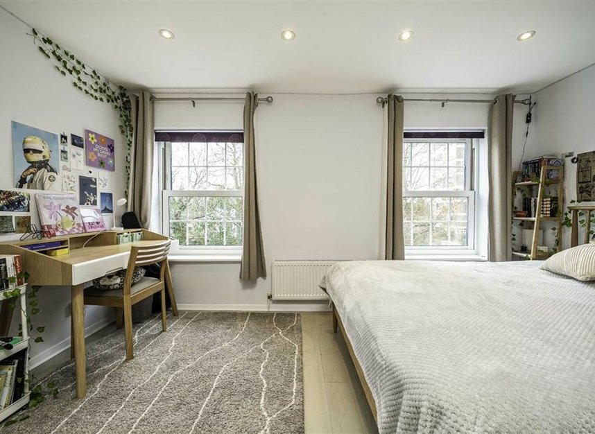 Properties let in Broom Park - TW11 9RS view6