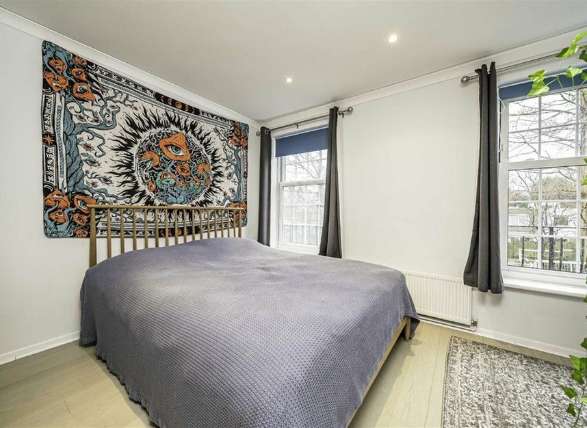 Properties let in Broom Park - TW11 9RS view7