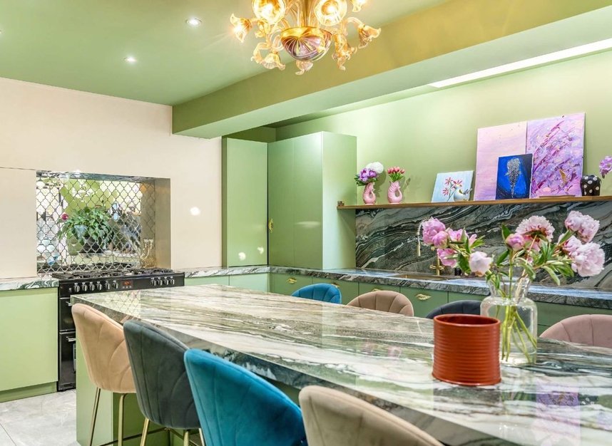 Properties to let in Broomwood Road - SW11 6JX view6