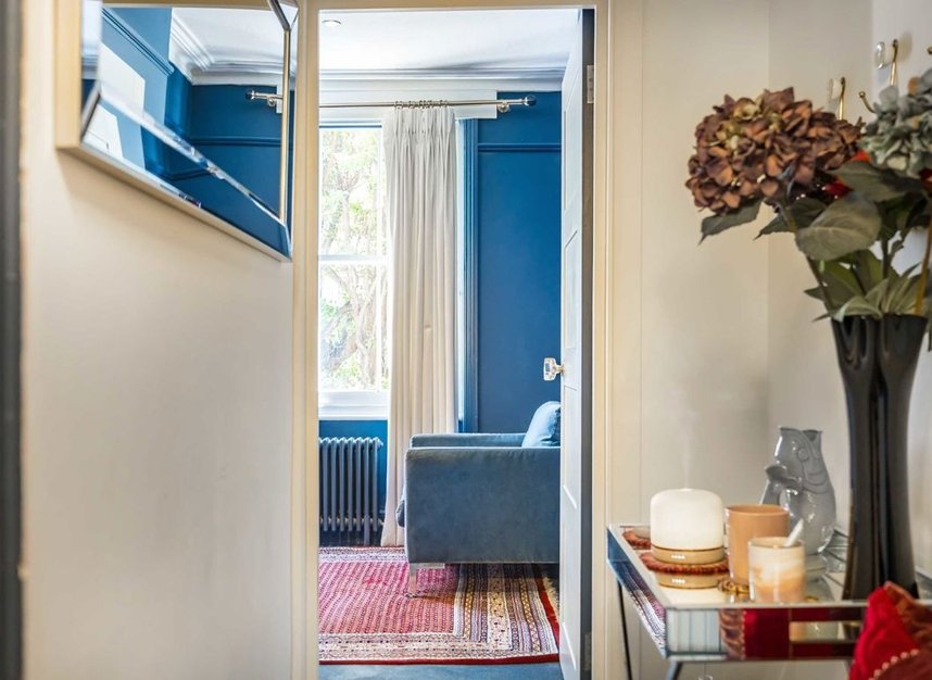 Properties to let in Broomwood Road - SW11 6JX view11