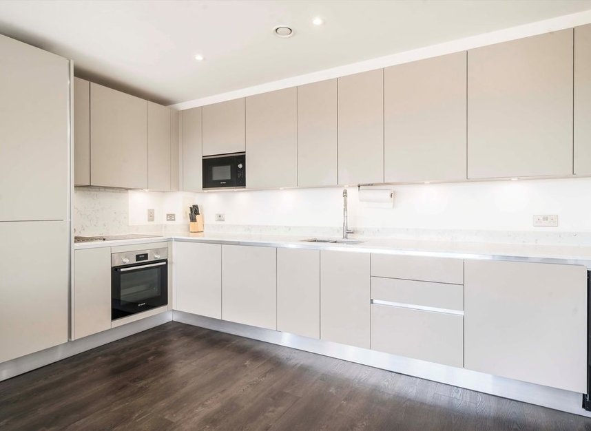 Properties let in Brownlow Road - W13 0HS view3