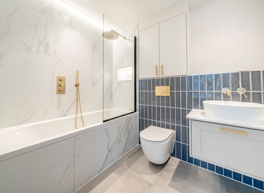Properties to let in Bryanston Close - UB2 4JR view14