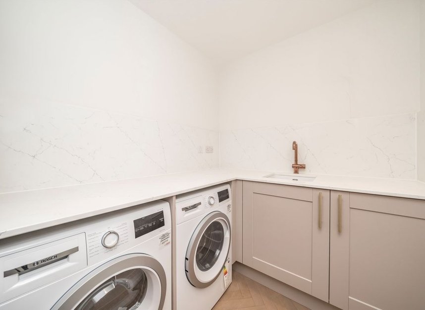 Properties to let in Bryanston Close - UB2 4JR view13