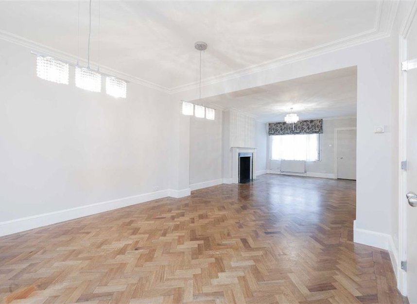 Properties let in Bryanston Mews West - W1H 2DD view2