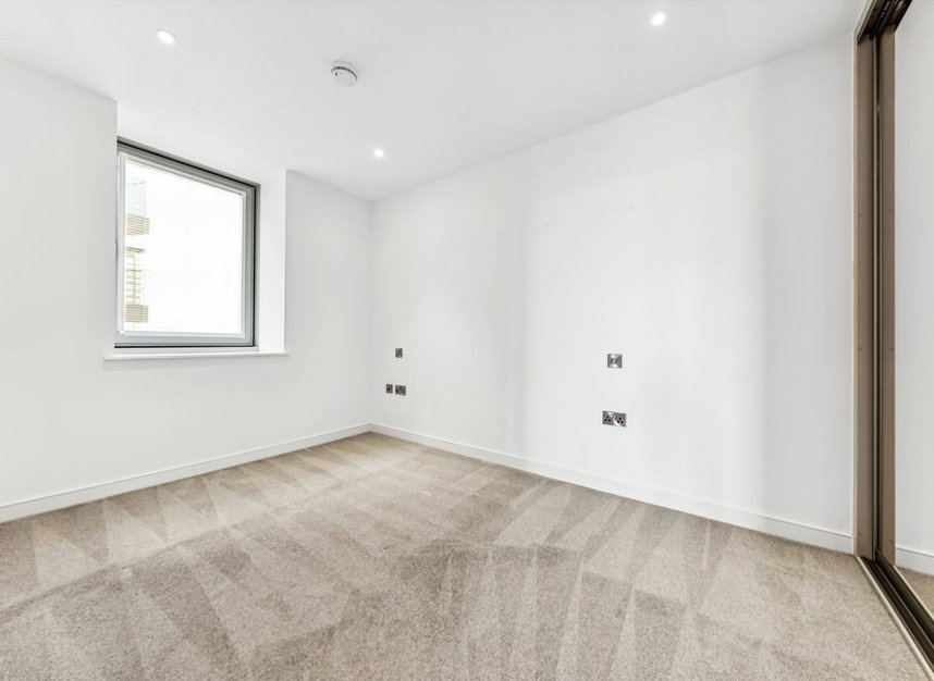 Properties let in Buckhold Road - SW18 4RG view5