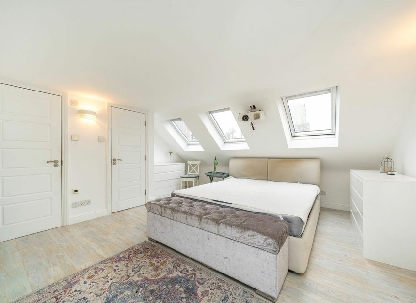 Properties to let in Buckhold Road - SW18 4AP view5