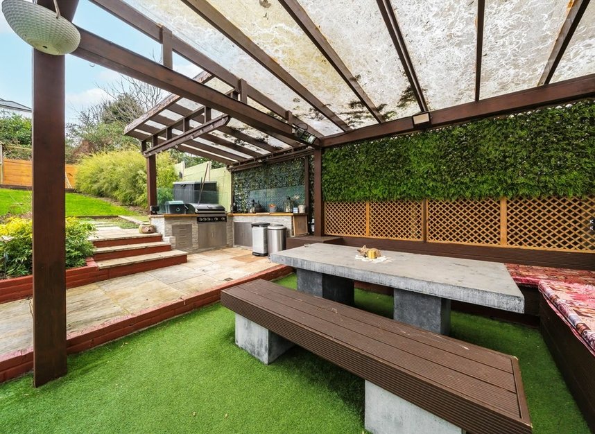 Properties to let in Buckhold Road - SW18 4AP view8