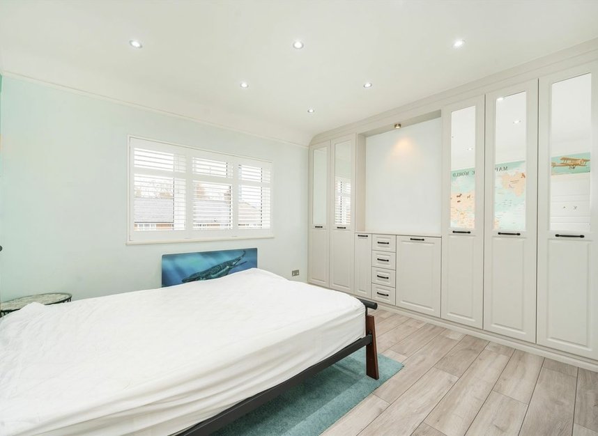 Properties to let in Buckhold Road - SW18 4AP view6