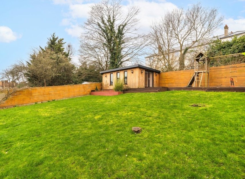 Properties to let in Buckhold Road - SW18 4AP view9