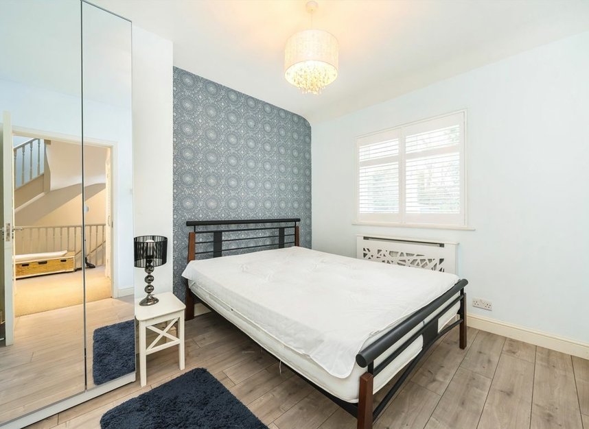 Properties to let in Buckhold Road - SW18 4AP view7