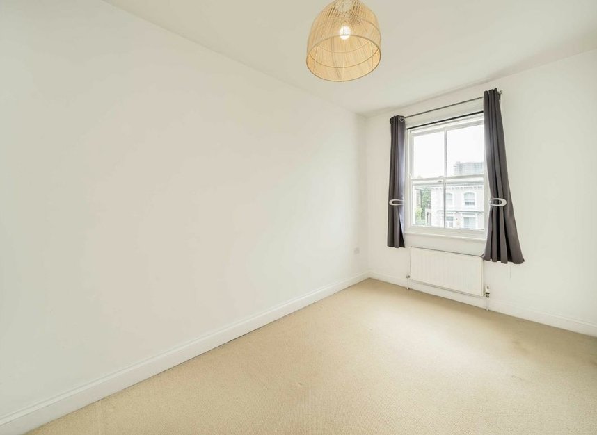 Properties to let in Buckland Crescent - NW3 5DX view6