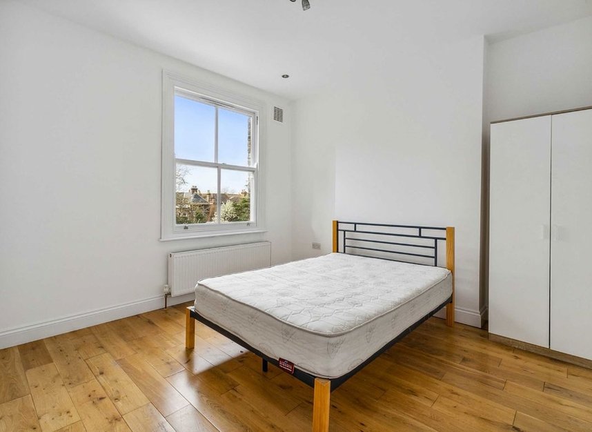 Properties to let in Buckleigh Road - SW16 5RZ view2