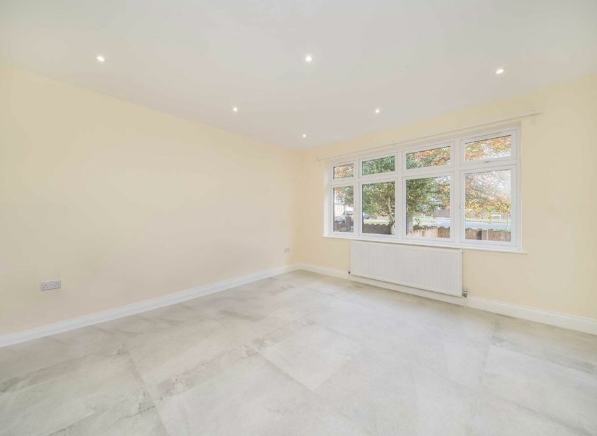 Properties let in Buxton Drive - KT3 3UX view3