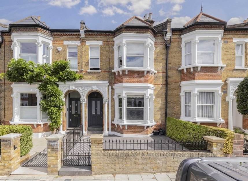 House to rent in Caldervale Road, London, SW4 (Ref 188289) Dexters