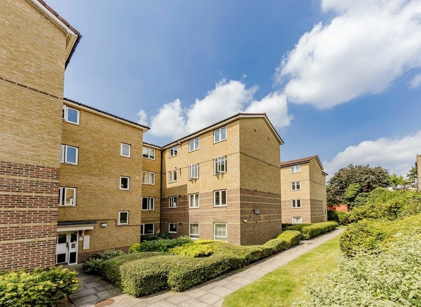 Properties let in Caledonian Road - N7 9DA view1