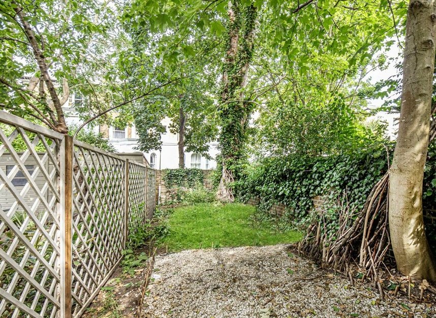 Properties let in Cambridge Park - TW1 2PF view7