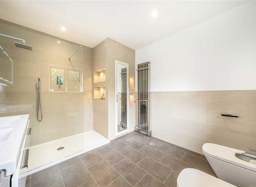 Properties let in Camden Park Road - BR7 5HG view6